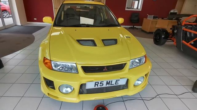 1998 Mitsubishi Lancer Evolution V GSR yellow showroom walk around смотреть онлайн