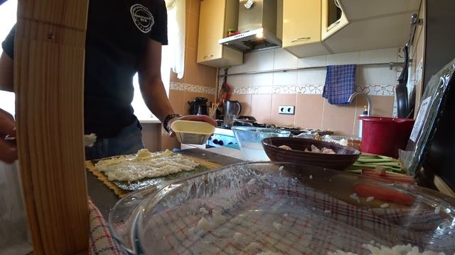 КАК ПРИУЧИЛИ ДЕТЕЙ К ГОРШКУ | РОЛЛЫ НА УЖИН | делаем ли мы прививки | серия 624 Черновы ТВ смотреть онлайн