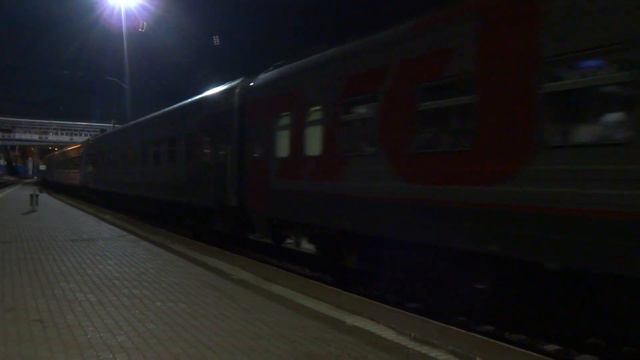 ЭП1М-779 c поездом №557 Сосногорск — Адлер. смотреть онлайн