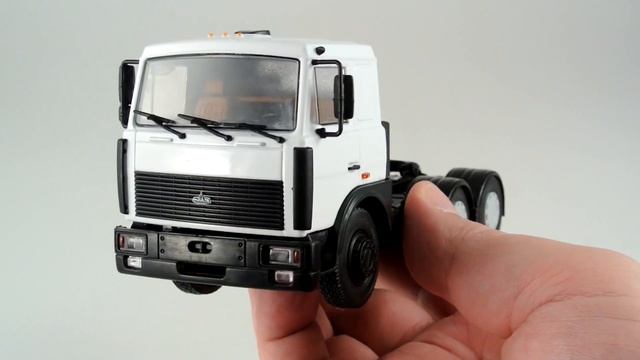 МАЗ-6422 [Автоистория] обзор масштабной модели 1:43 смотреть онлайн