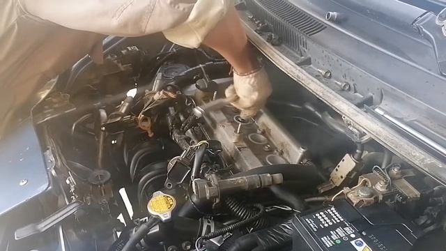 How to Replacement Spark Plugs //TOYOTA YARIS 2008 смотреть онлайн
