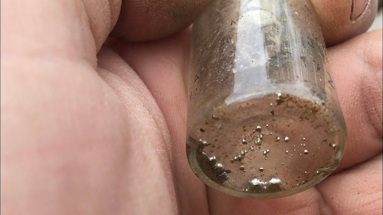 Нашёл Банку со РТУТЬЮ в бревне собственного дома! ОПАСНАЯ находка. Что делать что это за Химия смотреть онлайн