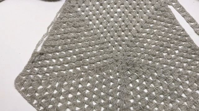 Вязаный кардиган или жилетка крючком?#кардиганы #жилеткрючком #handmade#вязание #бабушкинквадрат смотреть онлайн