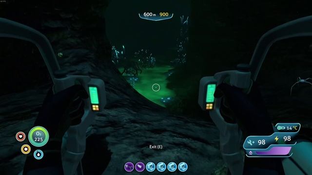 I DO NOT Want to be Attacked.... I GOT ATTACKED ! Subnautica Ep 12 | Z1 Gaming смотреть онлайн