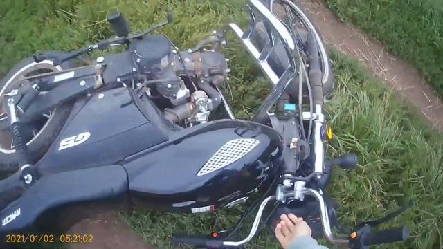 падение с мопеда смотреть онлайн