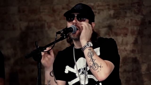 The "iRig Gig" - Full live performance using IK mobile music accessories & apps смотреть онлайн