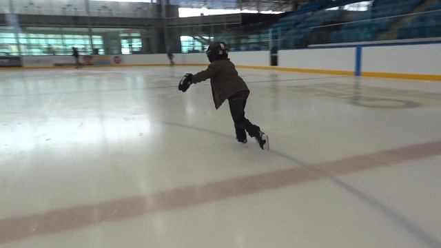 Chasing Quinton at Orillia arena With my new Sony Cybershot DSC-HX9V смотреть онлайн