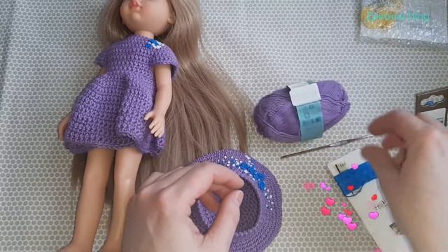Вязание крючком/ Берет и платье для куклы/ Экспресс МК смотреть онлайн