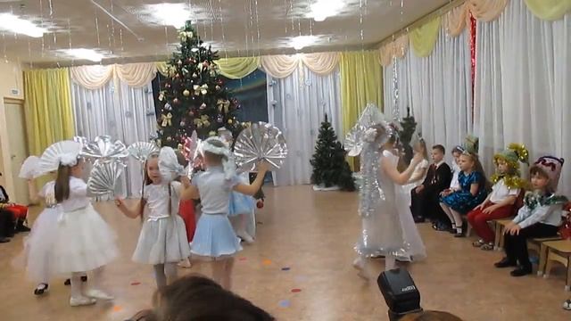 Танец Снежинок смотреть онлайн