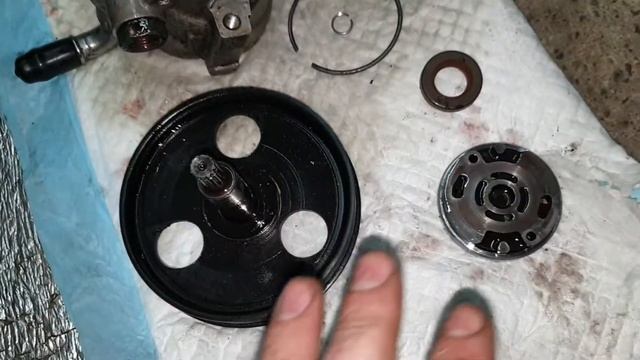 Замена сальника насоса гур. Renault смотреть онлайн