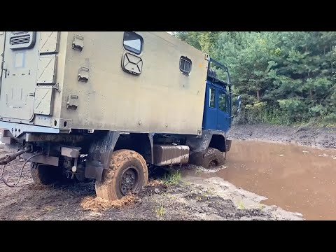 Военные полноприводные грузовики MAN, TATRA, STAR, IFA прут по бездорожью! смотреть онлайн