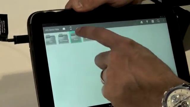 CES2013: Close look at Buffalo Technology's new wireless, storage devices смотреть онлайн