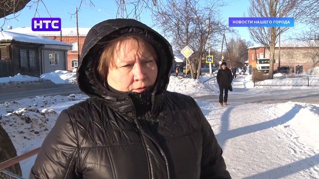 Коммунальные службы города круглосуточно очищают город от снега смотреть онлайн