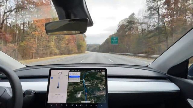 Tesla Model Y Efficiency Test at 70mph смотреть онлайн