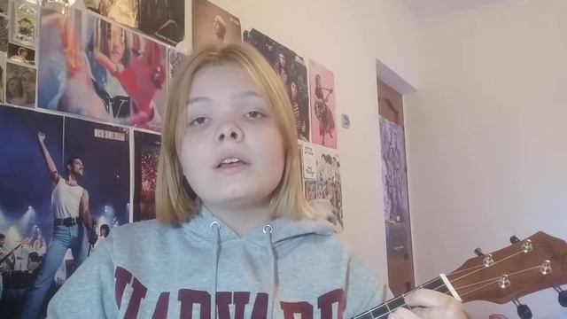 girl in red - we fell in love in October (cover ukulele, укулеле кавер) смотреть онлайн