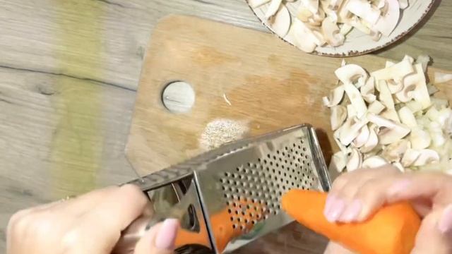 Вершковий суп з куркою та грибами??? наймовірно смачний та дуже простий у приготуванні !