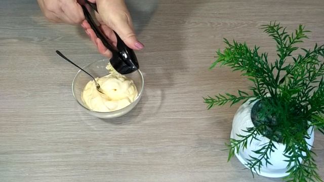 Морковный Салат с колбасным сыром и копченой колбасой. Очень быстро и вкусно. смотреть онлайн