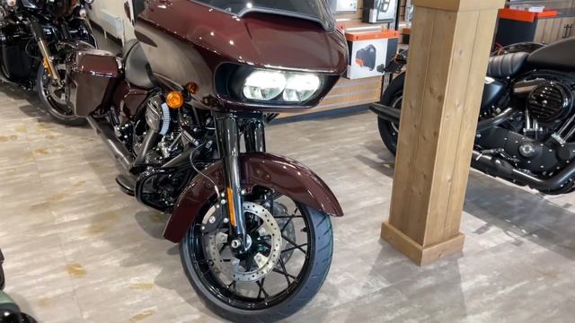 Road Glide Special 114 Harley-Davidson 2021 midnight crimson смотреть онлайн