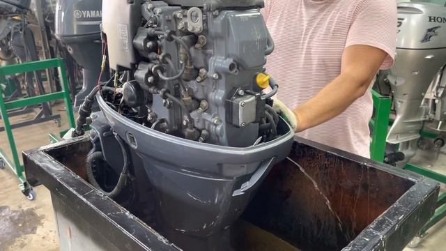 Yamaha F60 смотреть онлайн