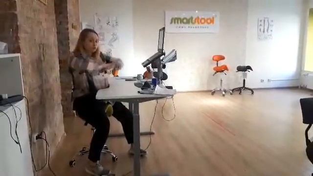 Отзыв о стуле-седле Smartstool S01 смотреть онлайн