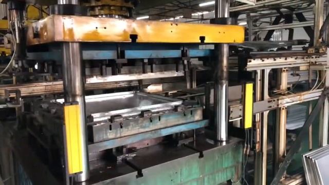 Алюминиевые потолочные плиты (потолки) смотреть онлайн