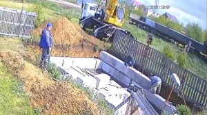 Фундамент своими руками или как мы ставили стены подвала из блоков ФБС