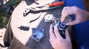 Скутер дымит не едет плохо заводится(карбюратор)