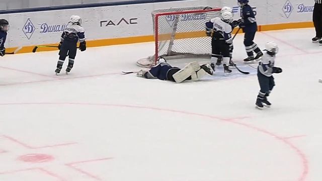 28.10.2023 Динамо 15 - Белые Медведи 15 смотреть онлайн