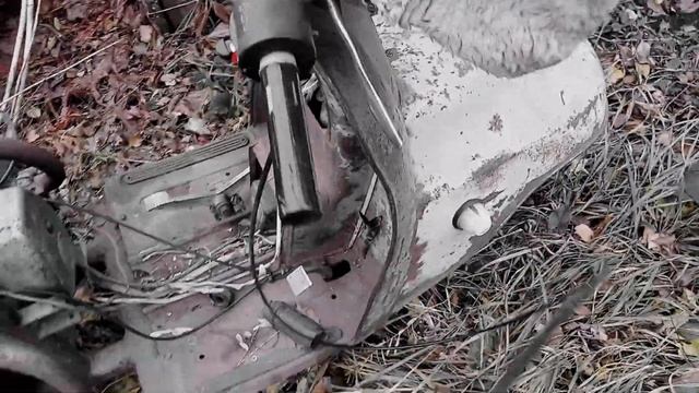 МОТОРОЛЛЕР-БАНАН. РАЗБОР? МОТОРОЛЛЕР С ДВИГАТЕЛЕМ ДНЕПР.