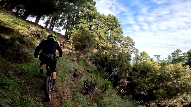 FLOW TRAILS LA PALMA | BEST OF THE YEAR 2022 смотреть онлайн