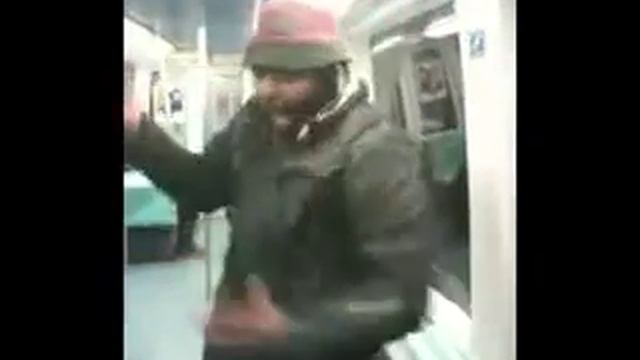Junkie in der U-Bahn смотреть онлайн
