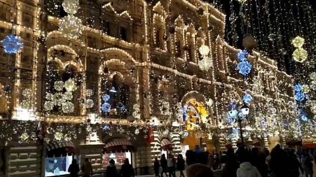 Рождественская Москва. Ночные гуляния по Москве. смотреть онлайн