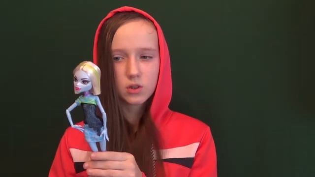 Кукла для девочек "Abbey Bominable Roller Maze". смотреть онлайн