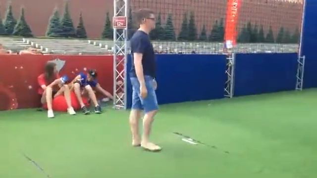 Я и робот-вратарь(12.07.18) смотреть онлайн