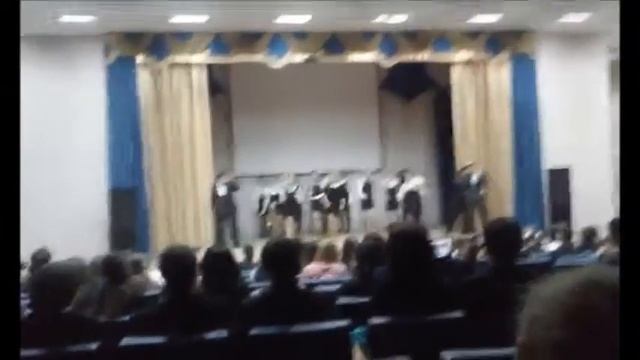 Показ школьной формы 2014/Танец смотреть онлайн