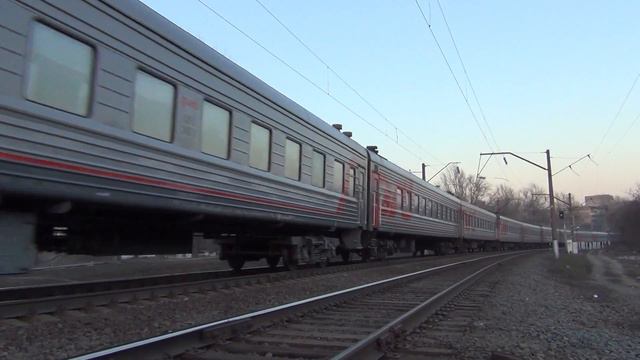 Электровоз ЭП1М-656 с поездом №198 Иркутск — Кисловодск смотреть онлайн