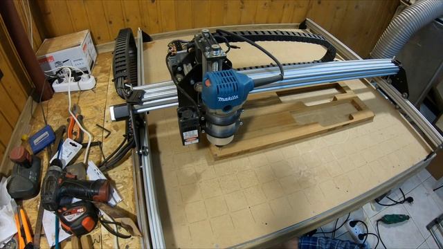 Столик из термообработанного ясеня для завтрака в постель на ЧПУ. Breakfast table in bed DIY CNC смотреть онлайн