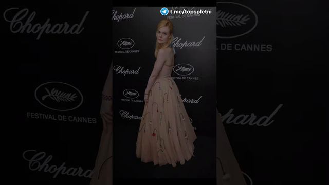 Платья-мучения: Звезды терпят ад ради красоты! #платья #мучения #звезды #красота смотреть онлайн