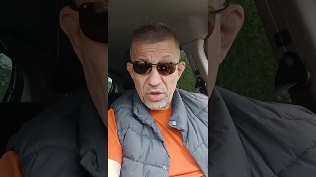 А может быть ей просто нравится устраивать "Рыцарские турниры" между мужчинами. смотреть онлайн