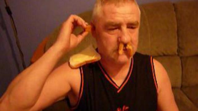 Forfar Man Has Eating Disorder смотреть онлайн