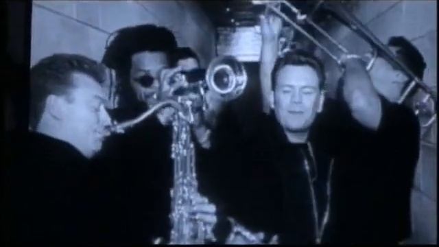 Can't help falling in love- UB40 смотреть онлайн