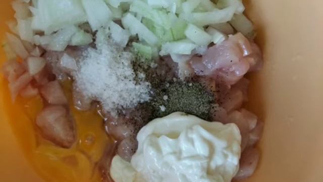 Рубленные котлеты из куриной грудки . Очень вкусные и сочные смотреть онлайн