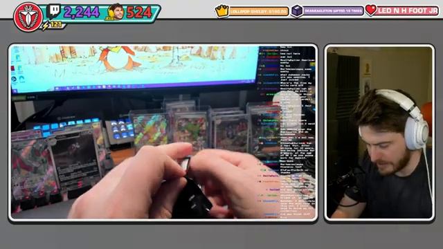 ? Opening Pokémon Packs until I PULL A CHARIZARD OR MEW! ? смотреть онлайн