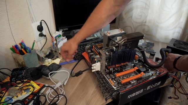 lga 2011 x79 Делюкс. Распаковка, первое включение. смотреть онлайн