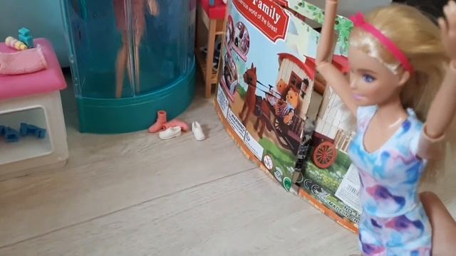 Клуб йоги или как Барби на йогу ходили??♀️??♀️?♀️ смотреть онлайн