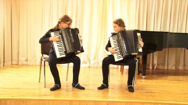 Дуэт Ребенок Каролина, Ребенок Кристина. 12 лет смотреть онлайн