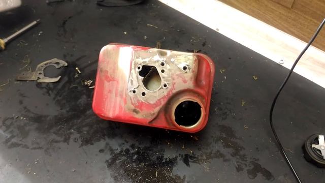 Briggs & stratton 3.5 л.с. заводится,но работает 30 сек. смотреть онлайн