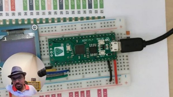 Using various SSD1306 and SH1106 128x64 OLED displays on a RaspberryPi Pico with micropython