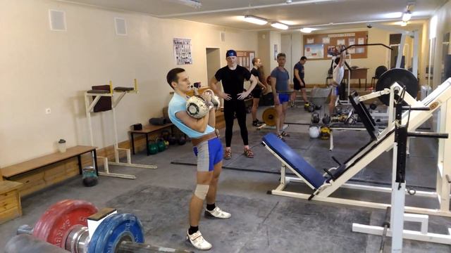 Зуев Владислав, толчок, 35 кг, 2 минуты, 30 подъемов смотреть онлайн