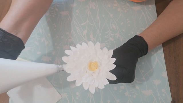 УЧУСЬ ДЕЛАТЬ ЦВЕТЫ ИЗ КРЕМА. РОЗОЧКИ ИЗ КРЕМА. смотреть онлайн